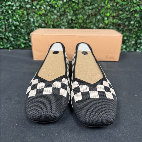 Vivaia Square-Toe V-Cut Flats (Margot 2.0) - W8.5 - Picture 3 of 10